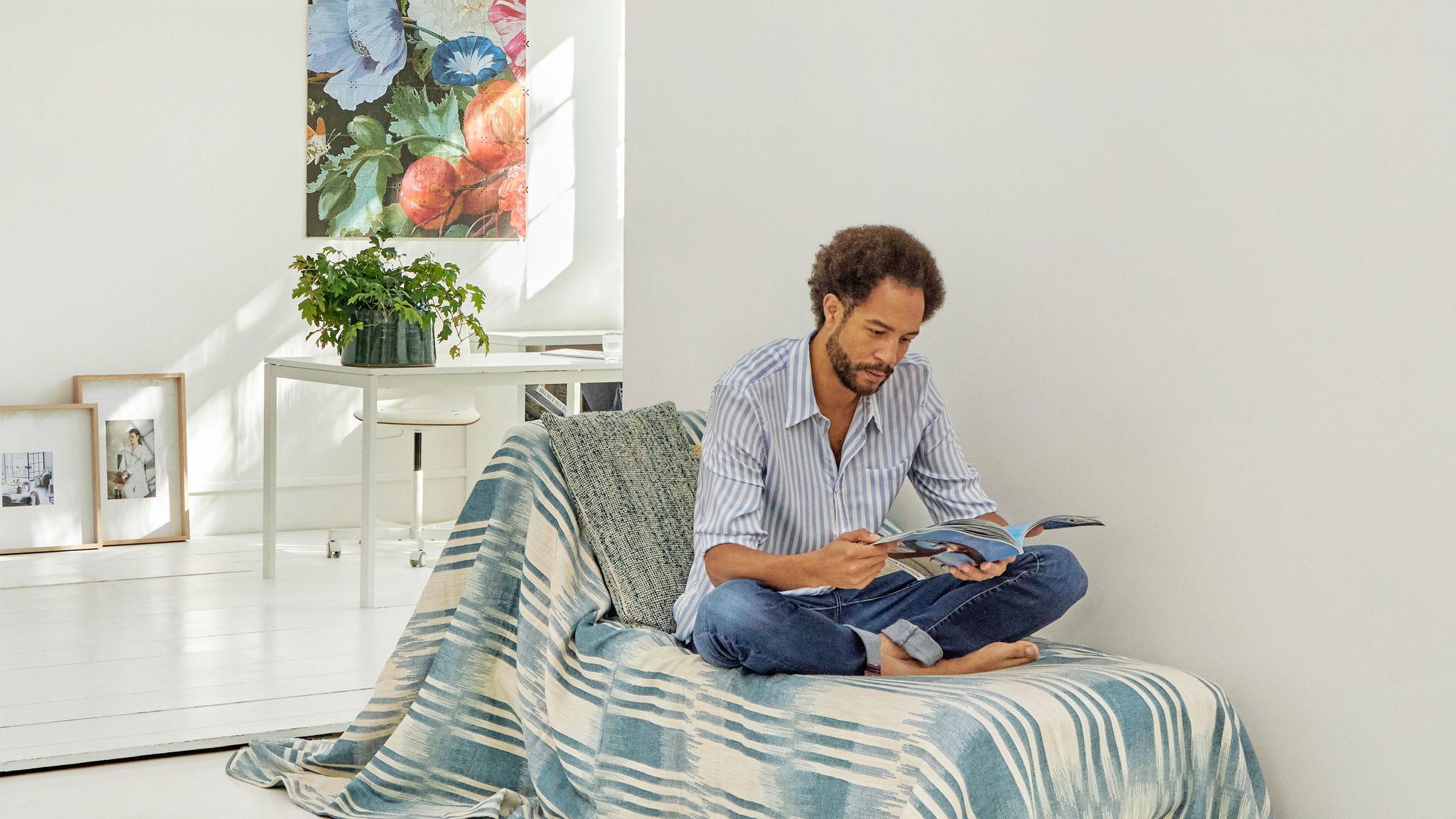 Sistema de ar condicionado compacto instalado numa divisão pequena