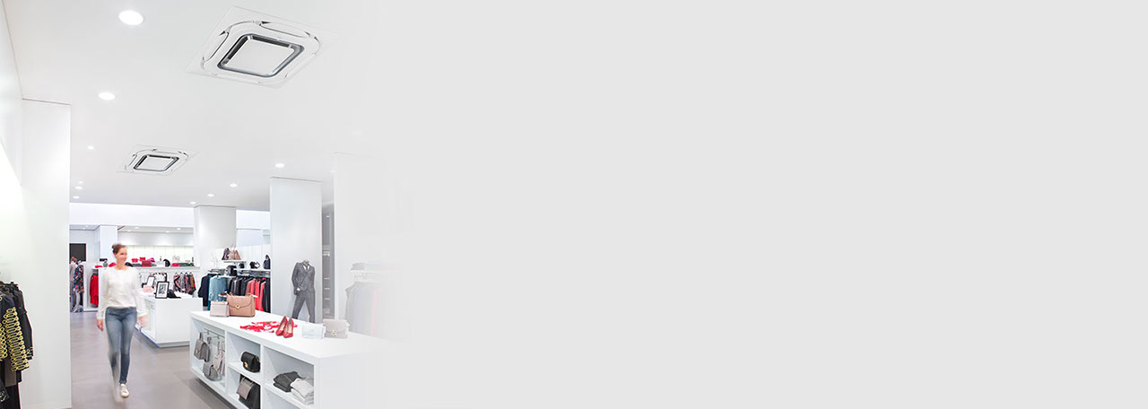 um cliente entra na loja